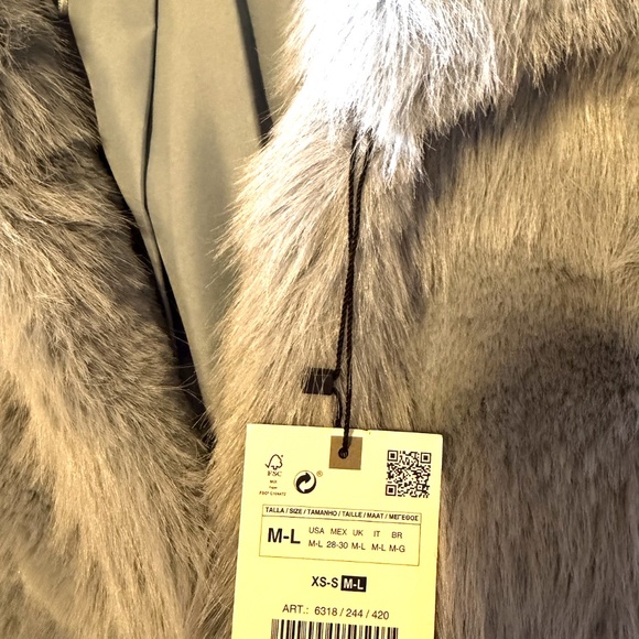 Zara bluish short faux fur jacket coat NWT - Picture 4 of 9